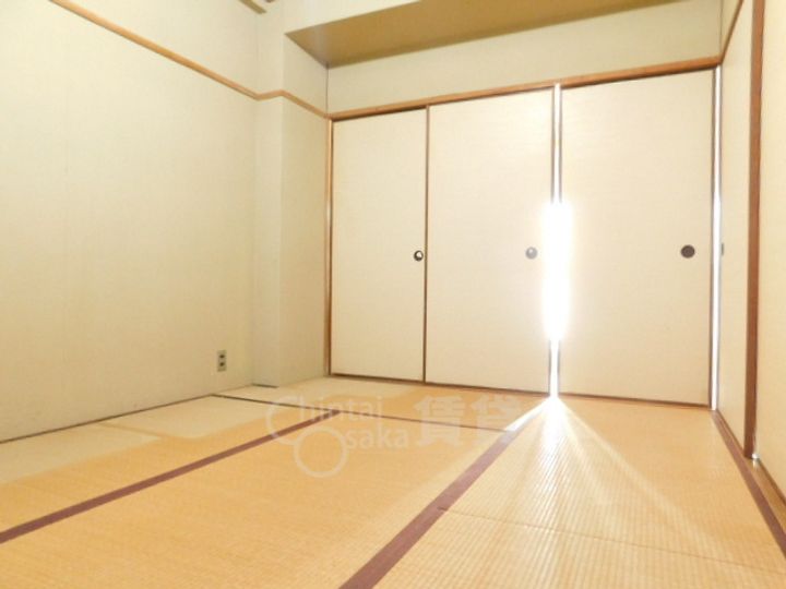 大阪府池田市天神2丁目の賃貸マンションの寝室