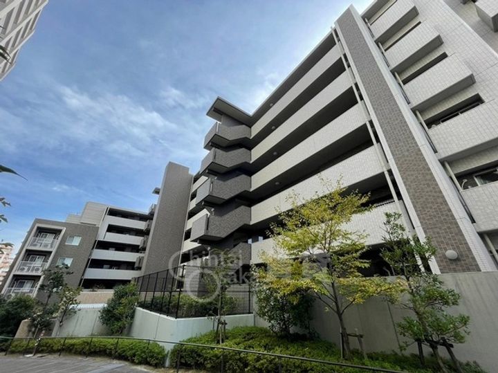 大阪府吹田市桃山台1丁目の賃貸マンションの外観
