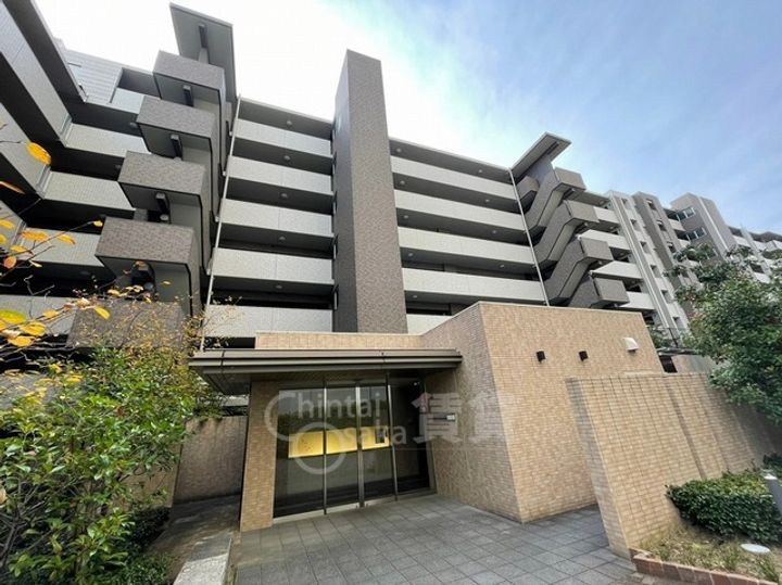 大阪府吹田市桃山台1丁目の賃貸マンションの外観