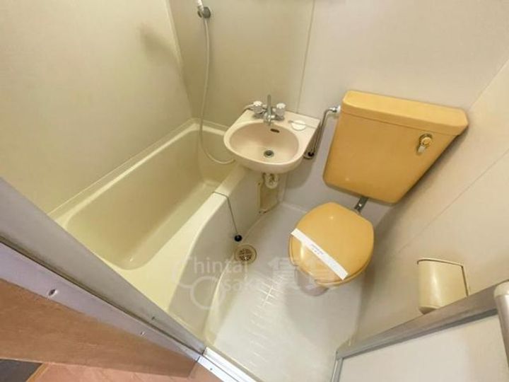 兵庫県川西市中央町の賃貸アパートの風呂