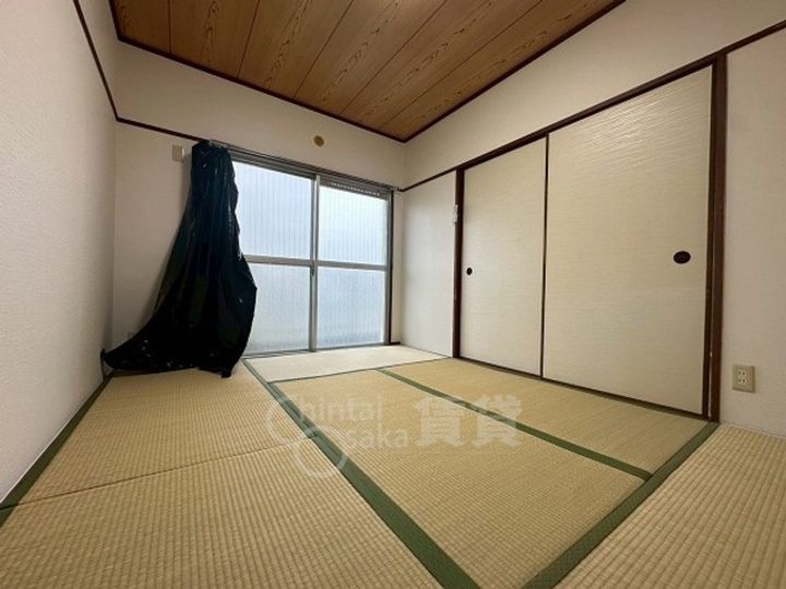 大阪府箕面市桜井2丁目の賃貸マンションの居間