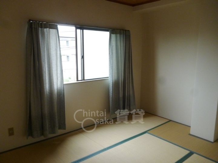 大阪府箕面市瀬川2丁目の賃貸マンションの寝室