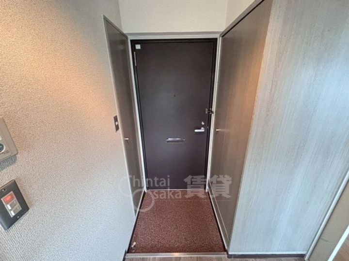 グランリッチ箕面の玄関