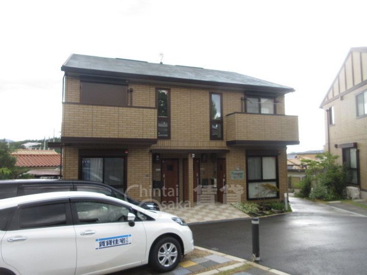 大阪府箕面市小野原東1丁目の賃貸アパートの外観