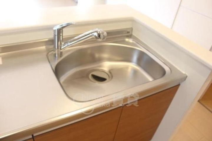 大阪府箕面市小野原東1丁目の賃貸アパートのキッチン