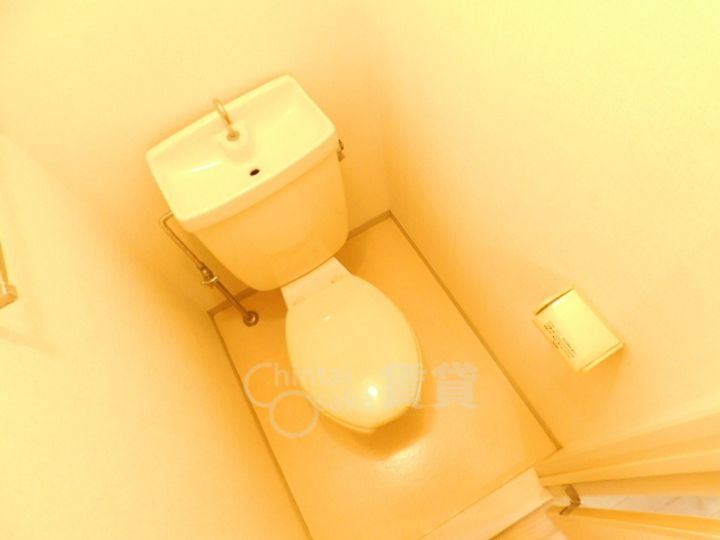 大阪府箕面市粟生間谷東5丁目の賃貸アパートの内装