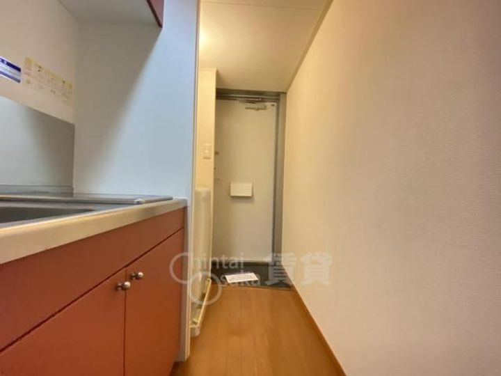 大阪府箕面市西小路5丁目の賃貸アパートのキッチン