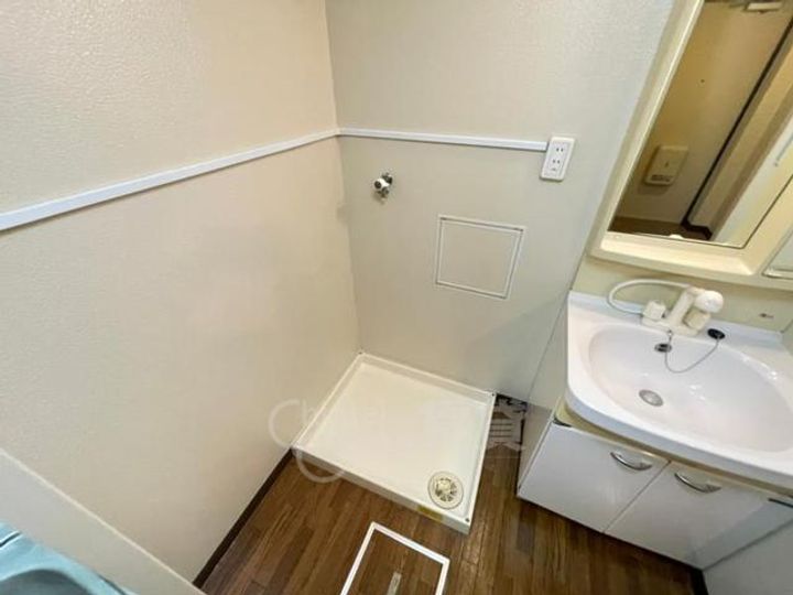 大阪府池田市豊島北1丁目の賃貸マンションの内装