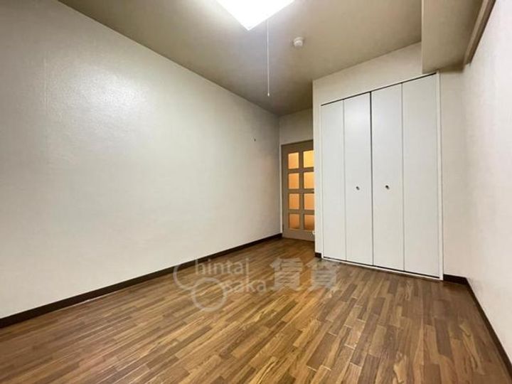 大阪府池田市豊島北1丁目の賃貸マンションの居間