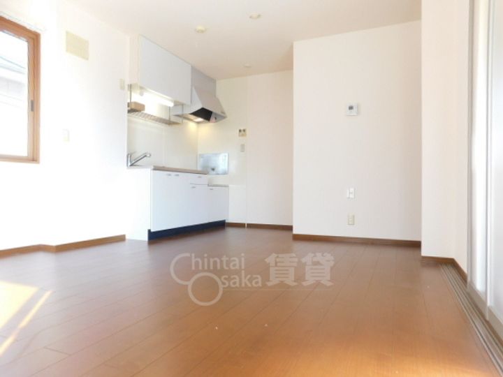 兵庫県川西市加茂2丁目の賃貸アパートの居間