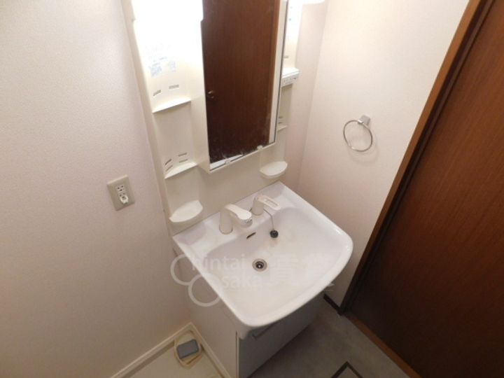 兵庫県川西市加茂2丁目の賃貸アパートの内装