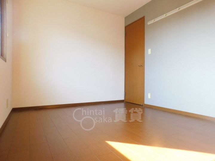 兵庫県川西市加茂2丁目の賃貸アパートの居間