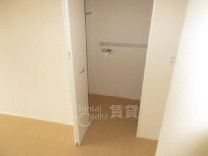 大阪府箕面市彩都粟生南3丁目の賃貸アパートの内装