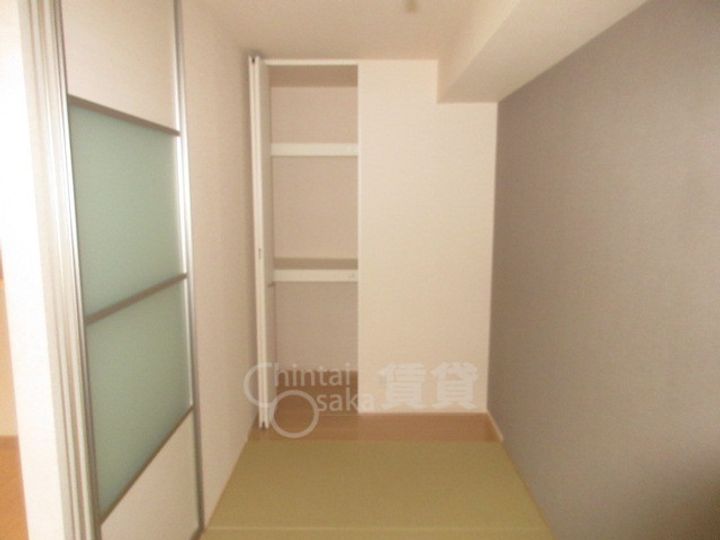 大阪府箕面市彩都粟生南3丁目の賃貸アパートの内装