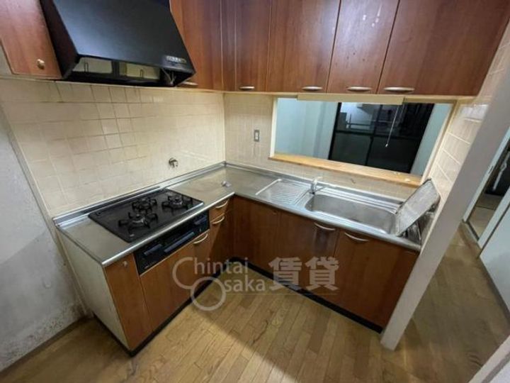 兵庫県宝塚市平井1丁目の賃貸マンションのキッチン