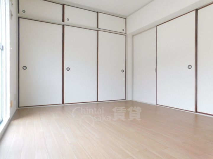 大阪府池田市井口堂3丁目の賃貸マンションの居間