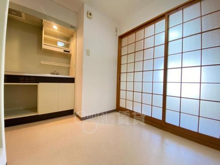 大阪府池田市天神2丁目の賃貸マンションの内装