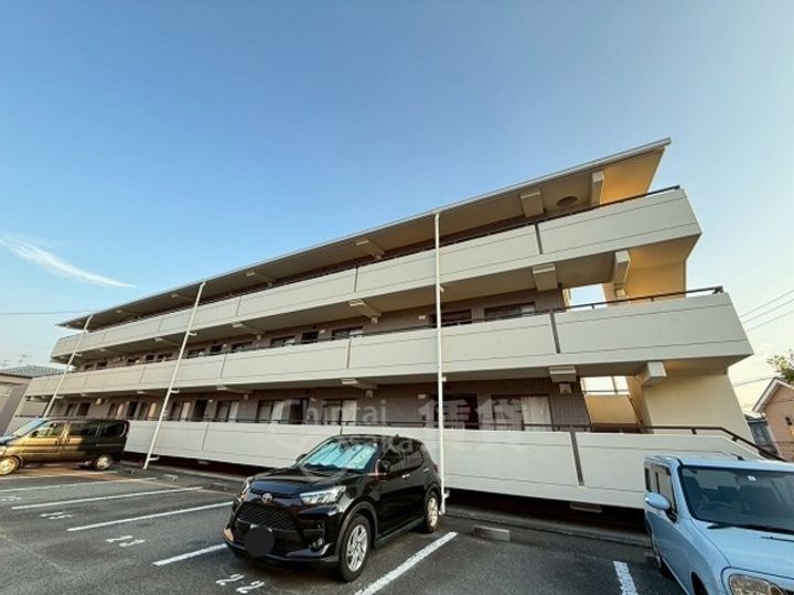大阪府箕面市新稲7丁目の賃貸マンションの外観
