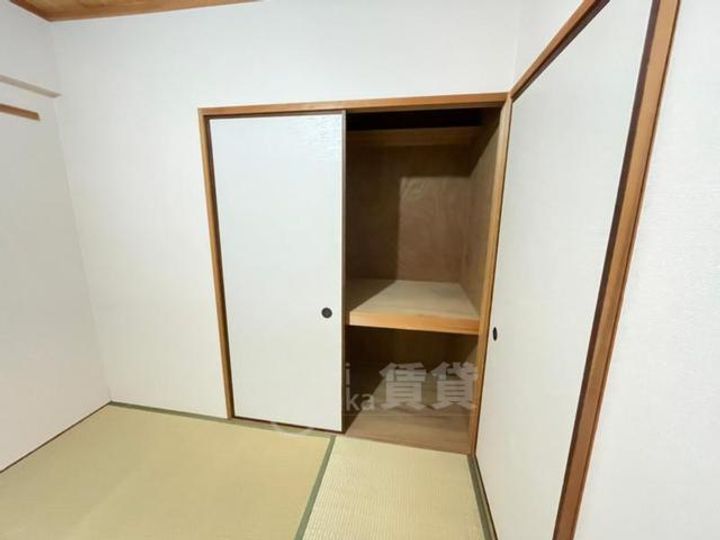 大阪府箕面市新稲7丁目の賃貸マンションの内装