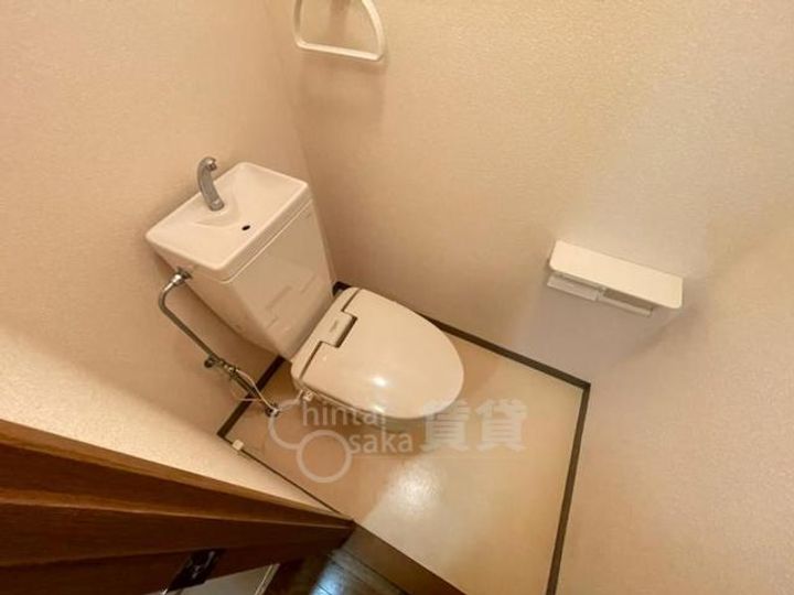 大阪府箕面市西小路3丁目の賃貸マンションの内装