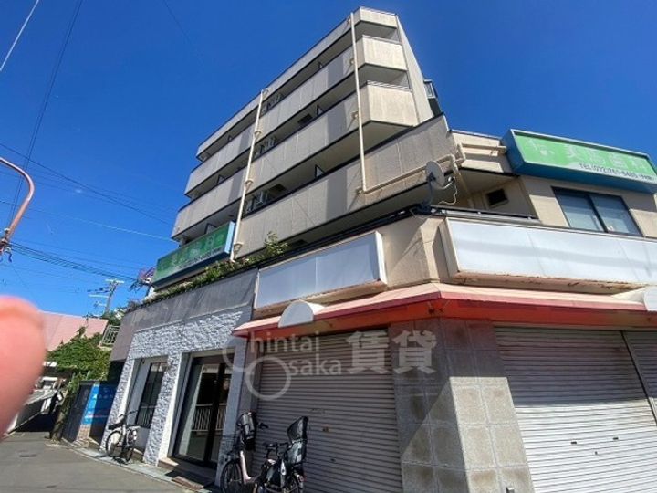 大阪府池田市天神1丁目の賃貸マンションの外観