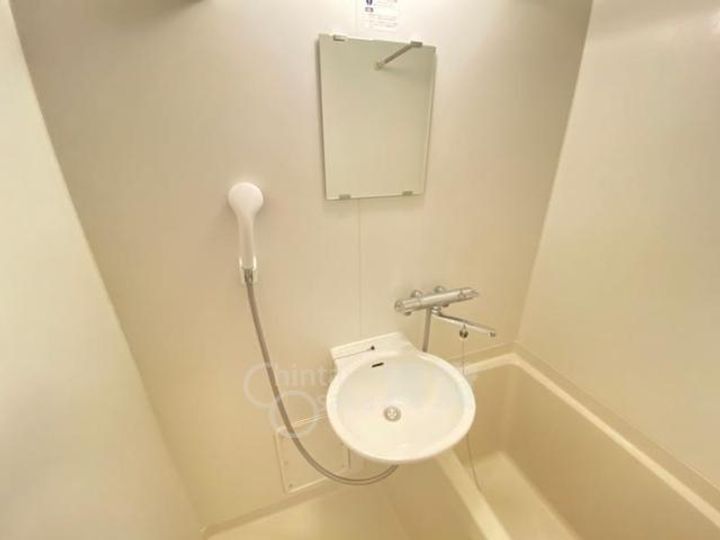 大阪府池田市空港1丁目の賃貸アパートの内装