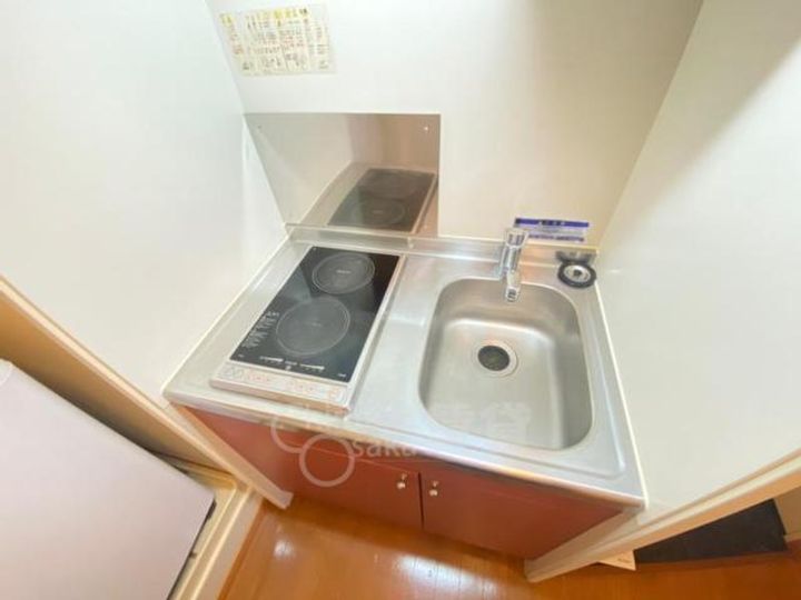 大阪府池田市空港1丁目の賃貸アパートのキッチン