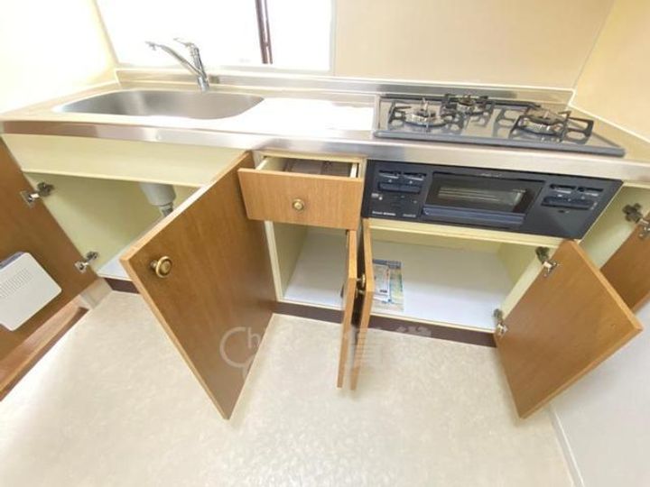 大阪府池田市上池田2丁目の賃貸マンションのキッチン