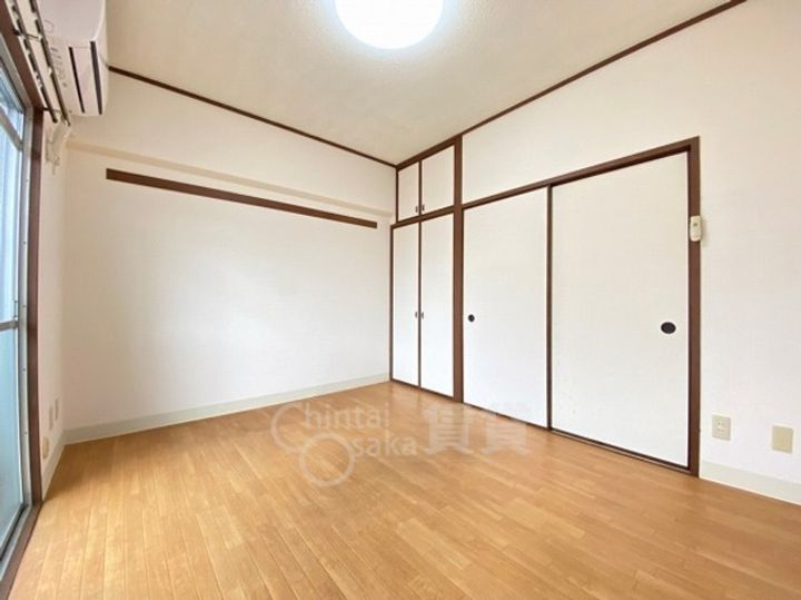 大阪府豊中市螢池西町1丁目の賃貸マンションの寝室