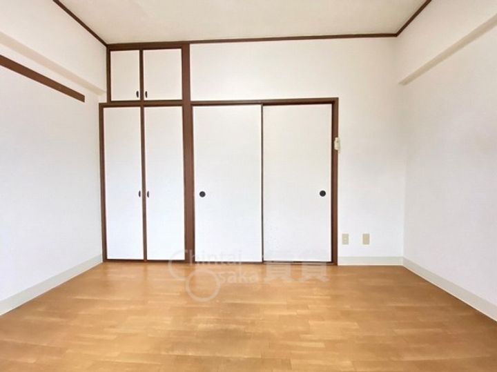 大阪府豊中市螢池西町1丁目の賃貸マンションの居間