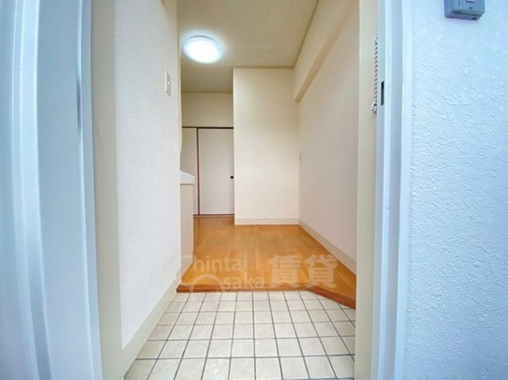 大阪府豊中市螢池西町1丁目の賃貸マンションの玄関