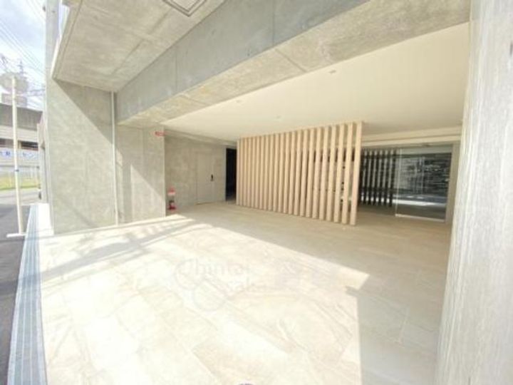 大阪府池田市槻木町の賃貸マンションの玄関