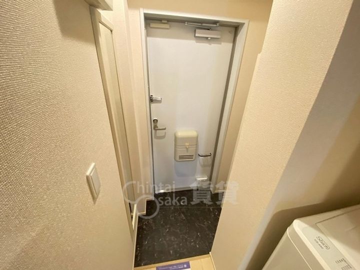 大阪府吹田市岸部中1丁目の賃貸マンションの玄関