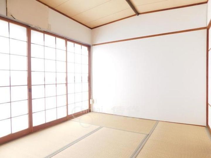 高田マンションの居間