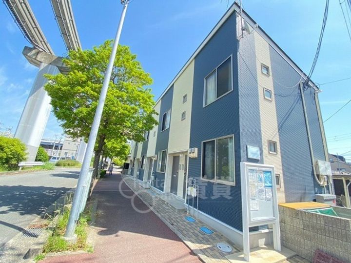 大阪府豊中市螢池東町4丁目の賃貸アパートの外観