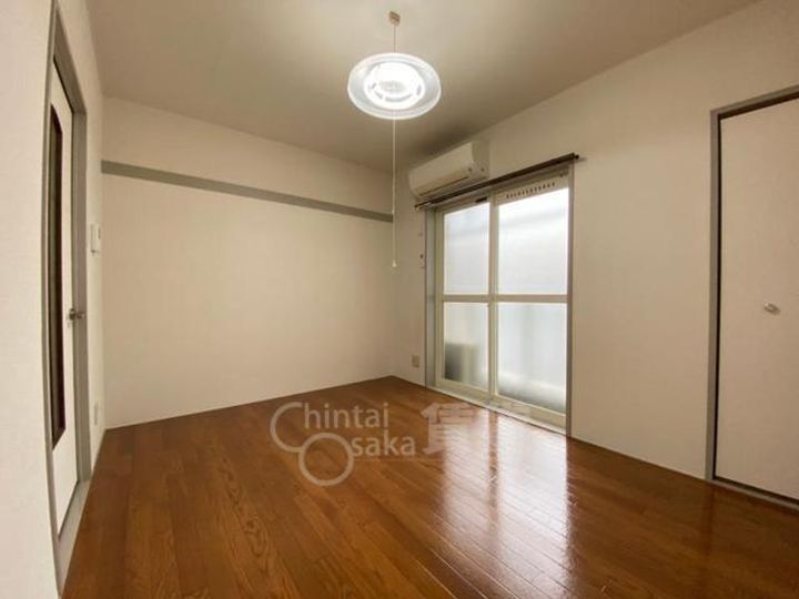 大阪府吹田市山田東4丁目の賃貸アパートの寝室