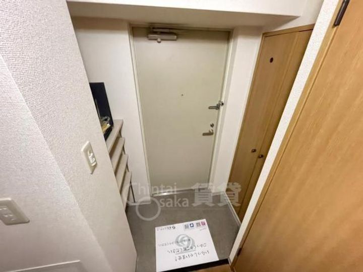 大阪府吹田市寿町1丁目(マンション)の賃貸物件の玄関