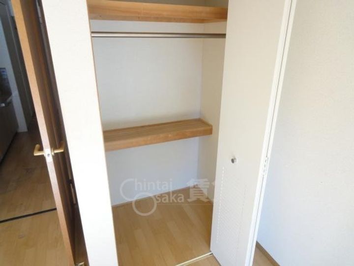 大阪府吹田市南高浜町の賃貸マンションの内装