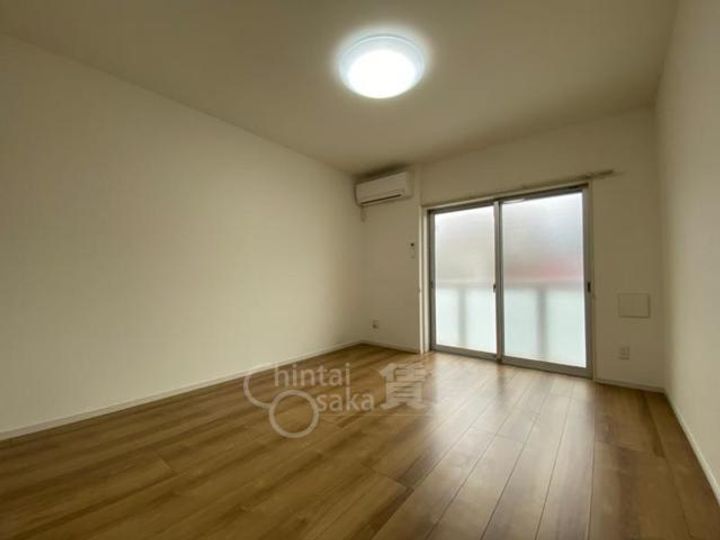 グレース石橋の居間