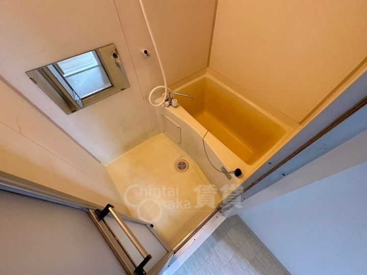 大阪府箕面市瀬川4丁目の賃貸アパートの風呂