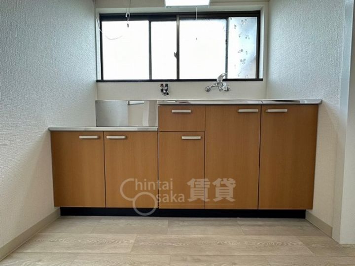 大阪府箕面市瀬川4丁目の賃貸アパートのキッチン