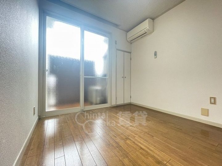 プティメゾン花屋敷の居間