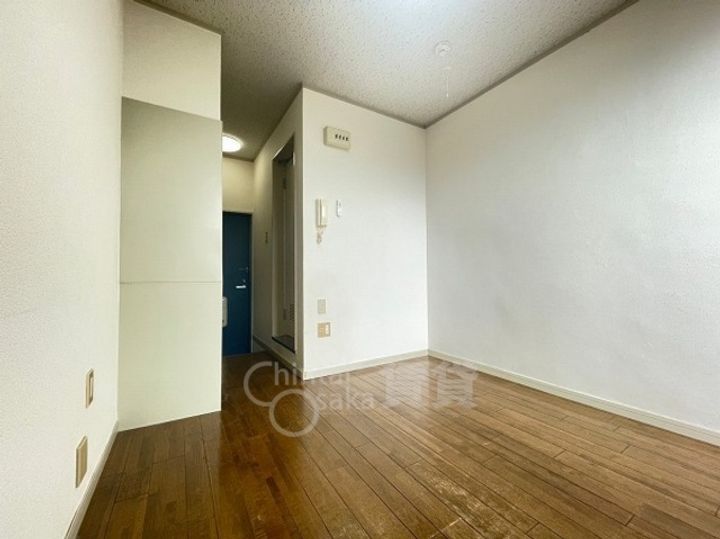 プティメゾン花屋敷の居間