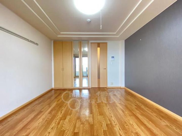 大阪府箕面市彩都粟生南2丁目の賃貸マンションの居間