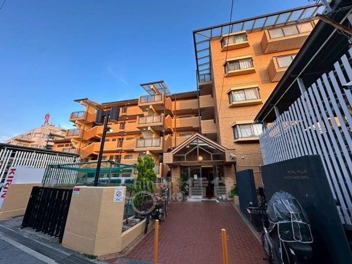 大阪府豊中市待兼山町の賃貸マンションの外観