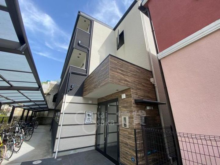 大阪府池田市井口堂2丁目の賃貸マンションの外観