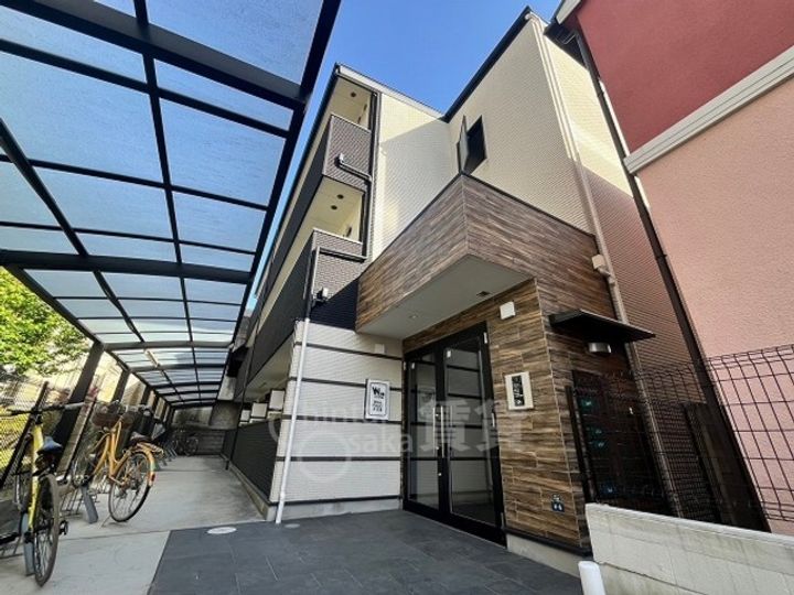 大阪府池田市井口堂2丁目の賃貸マンションの外観