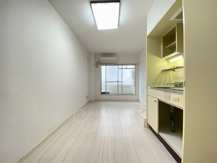 大阪府豊中市螢池東町2丁目の賃貸マンションの居間