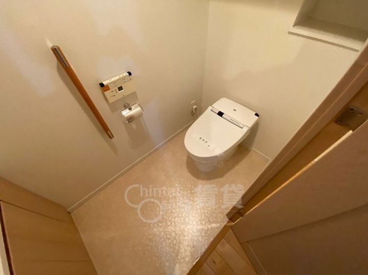 大阪府豊中市南桜塚2丁目の賃貸マンションの内装