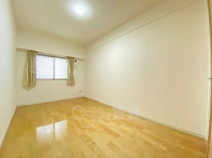 大阪府豊中市南桜塚2丁目の賃貸マンションの子供部屋